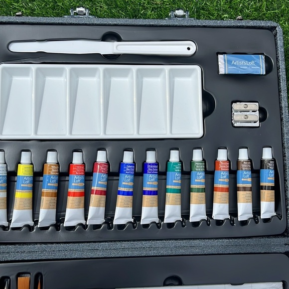 ARTIST’S LOFT Painting Set - Picture 2 of 7